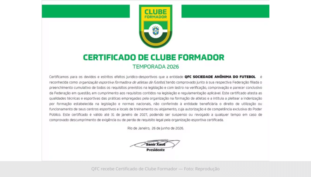 QFC recebe Certificado de Clube Formador