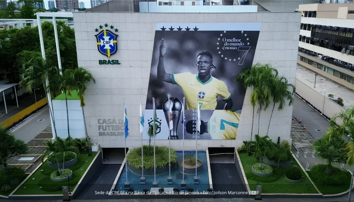 Clubes vão levar à CBF proposta para acabar com o limite de 12 jogos para transferências e criar times B