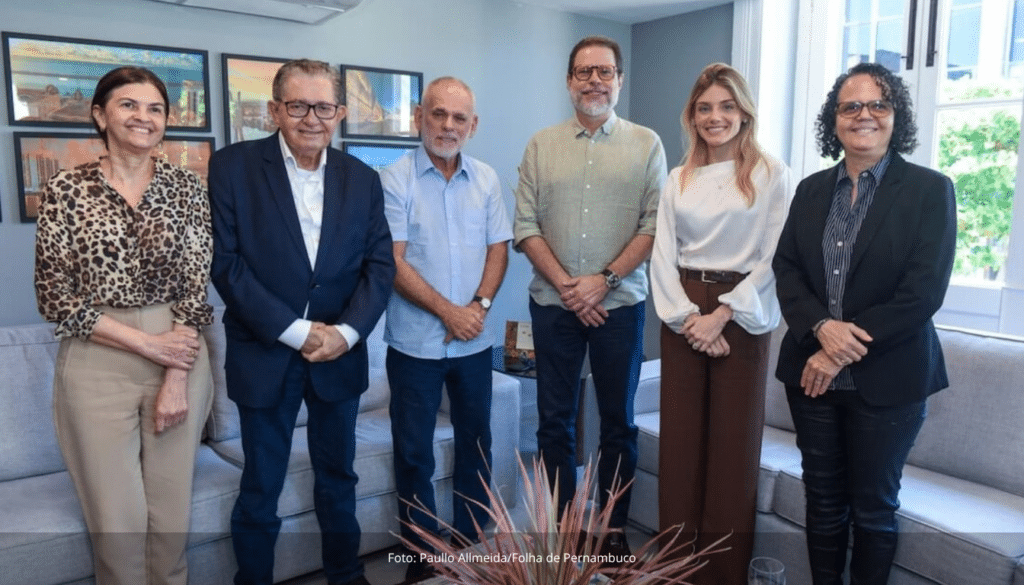 Presidente do Santa Cruz visitou a Folha de Pernambuco
