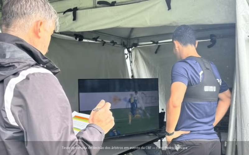 CBF reúne profissionais da arbitragem para seminário na Granja Comary com a presença de diretores da Fifa