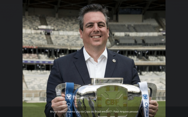 Ex-dirigente do Cruzeiro, hoje dono de clube em Portugal, avalia os limites do modelo associativo e da SAF
