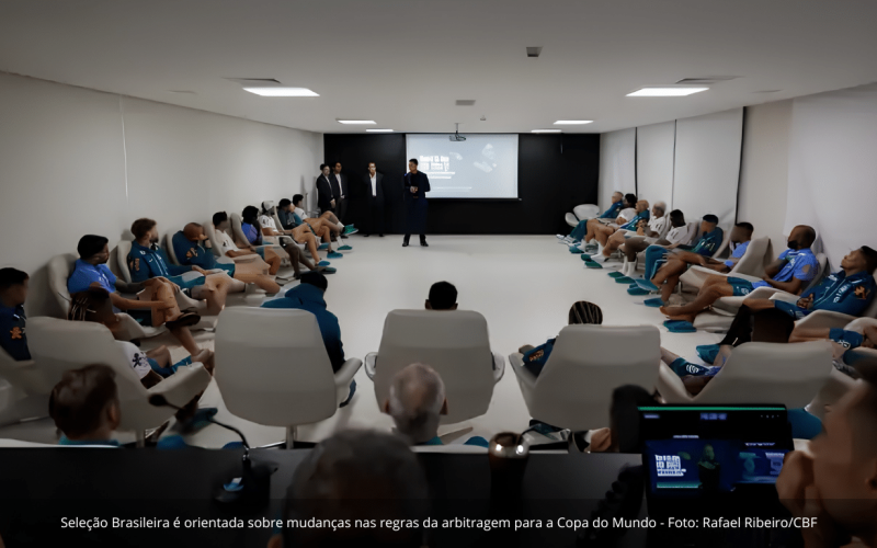 Seleção Brasileira recebe orientações sobre mudanças nas regras de arbitragem para a Copa do Mundo de 2026